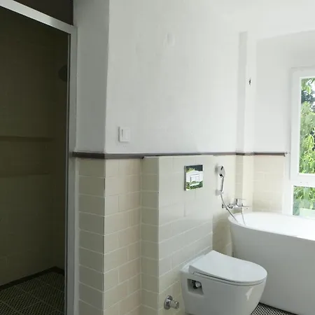 Ur La Maison Szálloda 3*